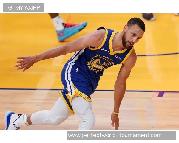 友谊赛精彩回顾AC米兰小胜里昂逆转瞬间引发全场热烈欢呼