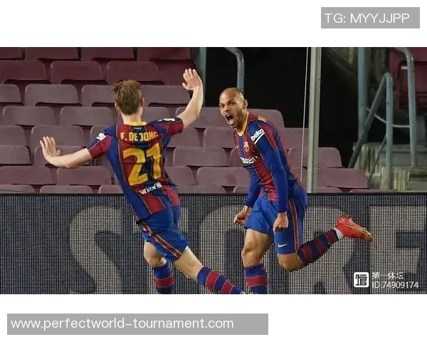 国王杯精彩对决里昂与曼城战成平局乌龙球成比赛转折点分析