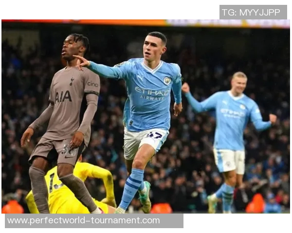 英超激战切尔西大胜热刺6比2神扑引发争议判罚全场沸腾